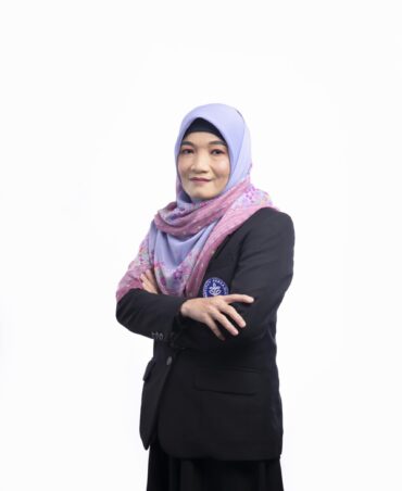 Istiawati_2-min-scaled-370x452